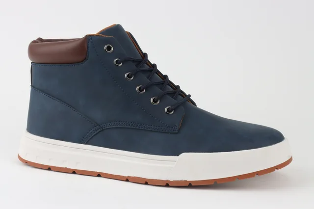 New Board Shoes for Men Breathable Casual Versatile and Trendy High Top Comfortable Sneakers