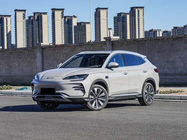 BYD Song PLUS 2025 EV Smart 605km Flagship Model