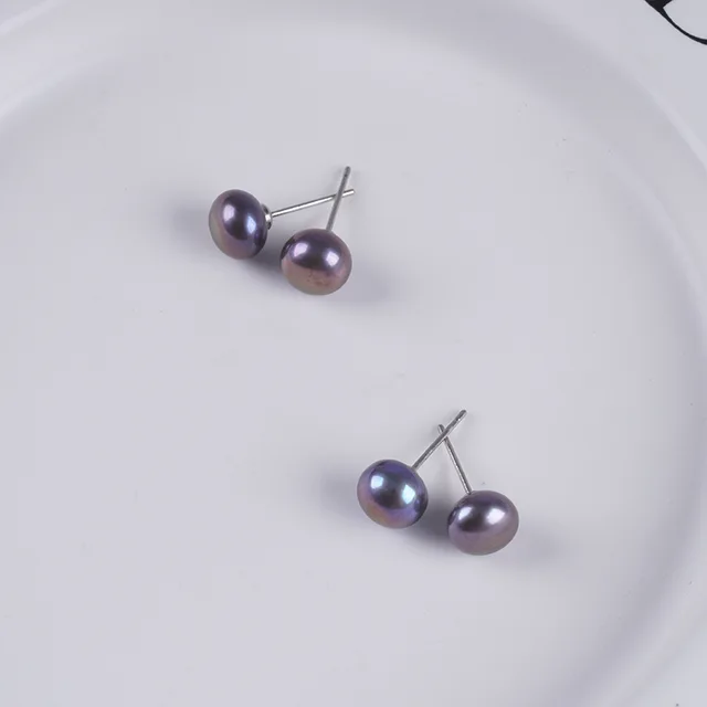 The freshwater Pearl earring